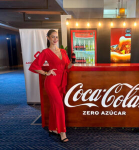 Promotora-en-Perú2