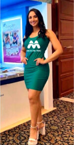 Uniforme para Anfitriona con Logo Bordado en Licra Brasileña